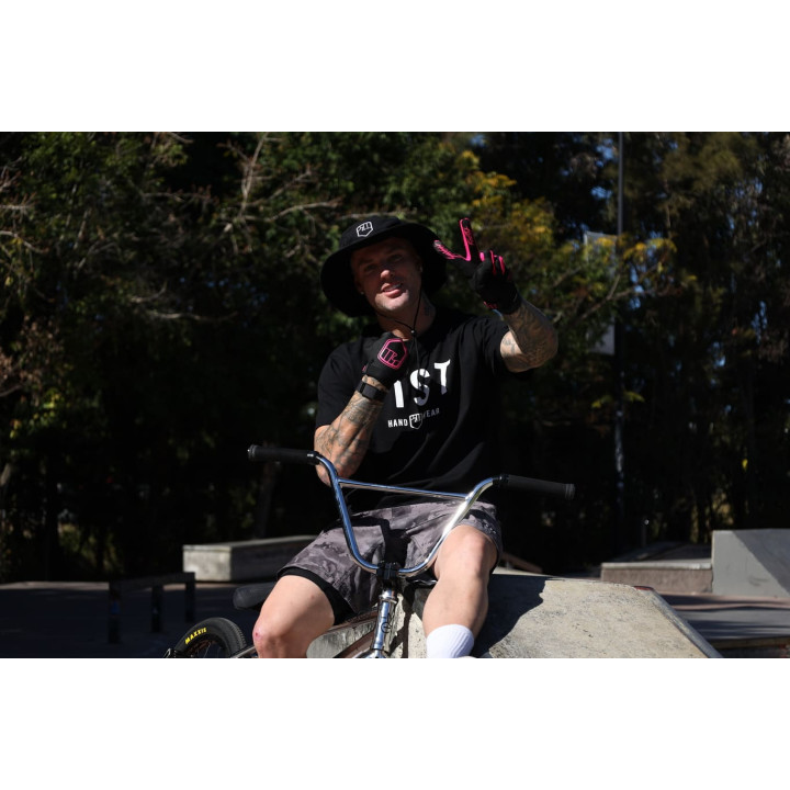 Mănuși Ciclism FIST Stocker Fluro Pink (L/F)