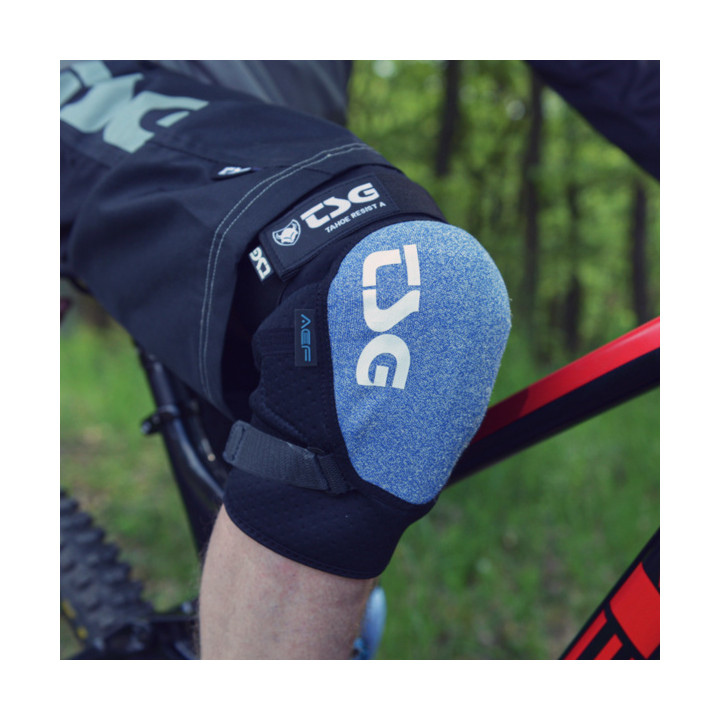 Genunchiere TSG Tahoe Resist A - Black