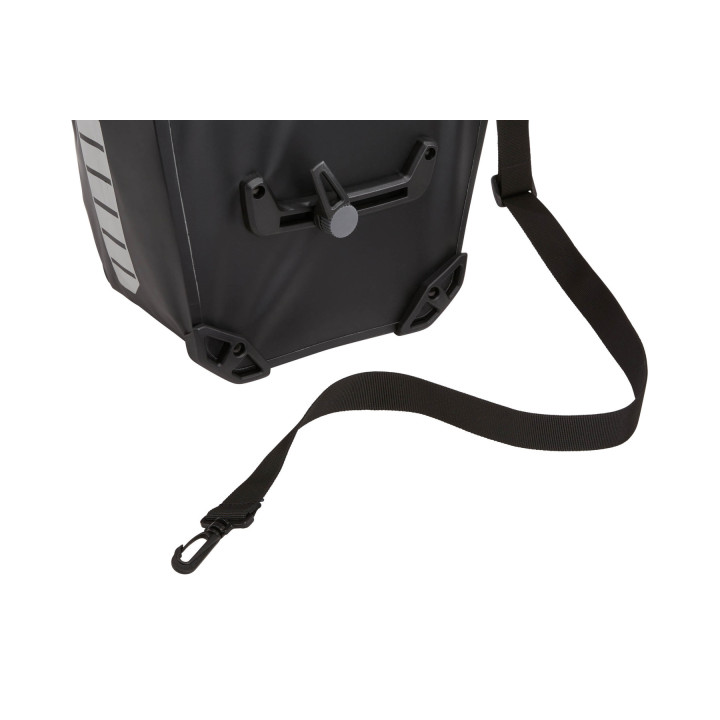 Genți portbagaj THULE Shield Pannier 25L - Black