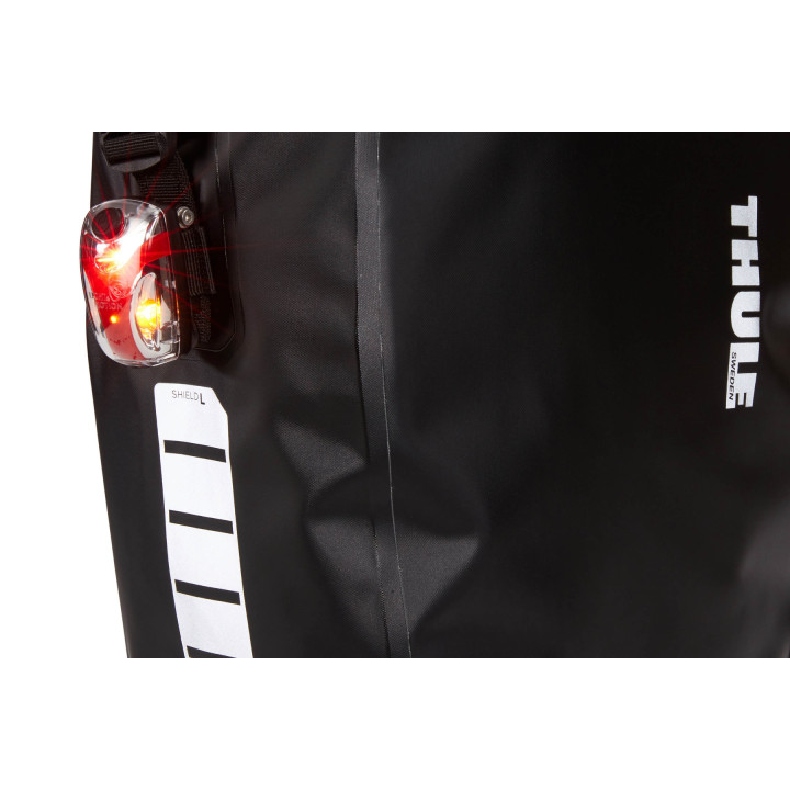 Genți portbagaj THULE Shield Pannier 25L - Black
