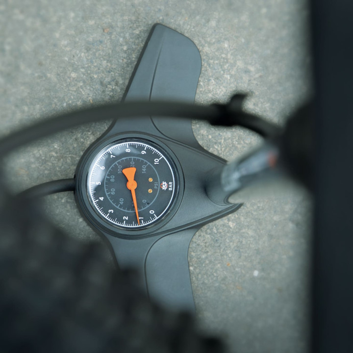 Pompa Podea SKS Airlite 10.0 - Black/Orange
