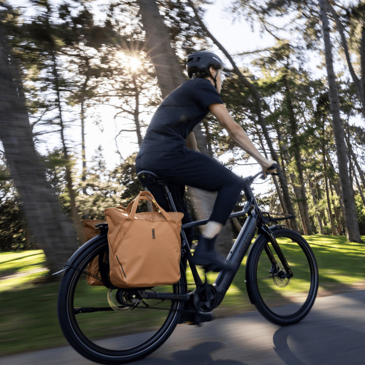 Geanta Portbagaj THULE Chasm Tote 25L cu prindere InLock - Mid Blue