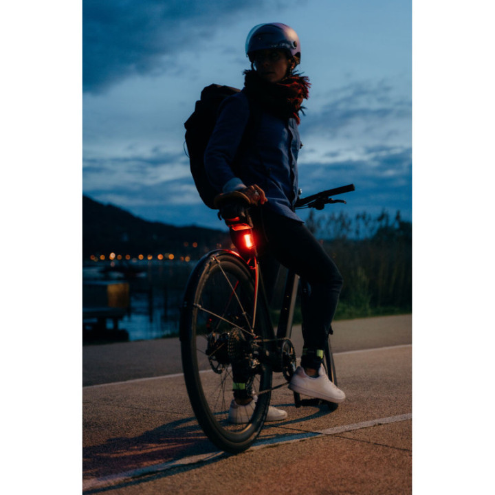 Stop ZEFAL R20 USB 20 Lumeni - Lanternă Bicicletă