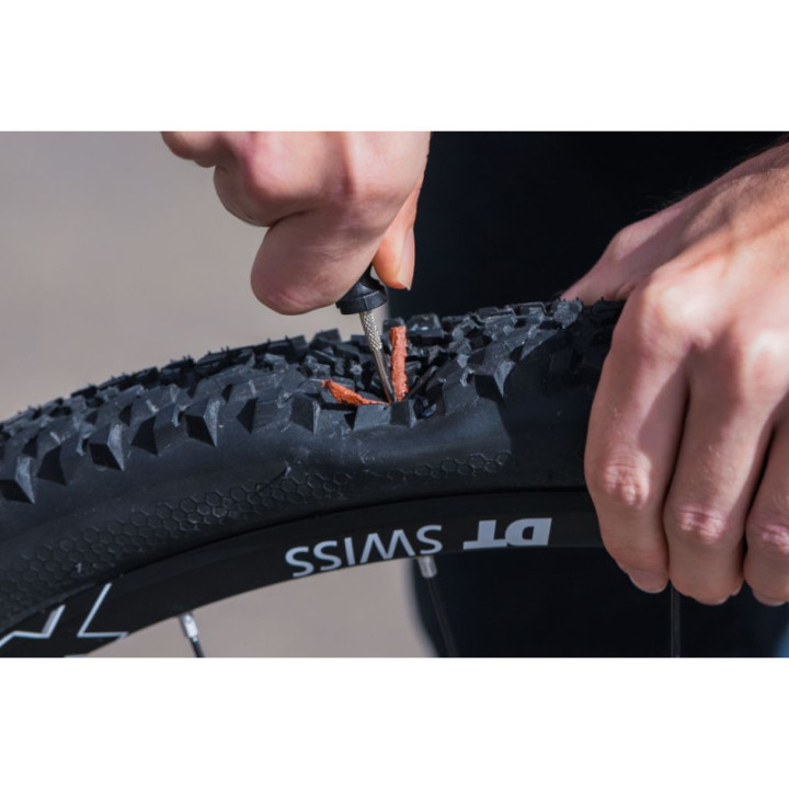 Kit reparatie tubeless ZEFAL cu prindere inclusa